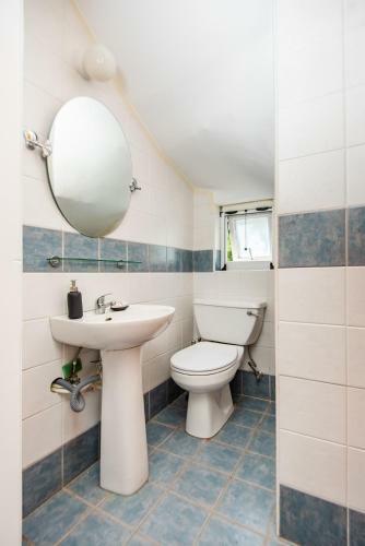 Stunning Family Villa Walking Distance From The Beach!