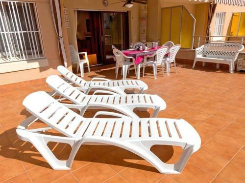 Sea Front Apart. 2 Pools / 1� Linea. 2 Piscinas
