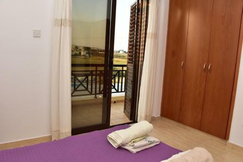 Villa Limni Pool House
