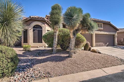 Idyllic Mesa Home With Pool And Outdoor Kitchen!