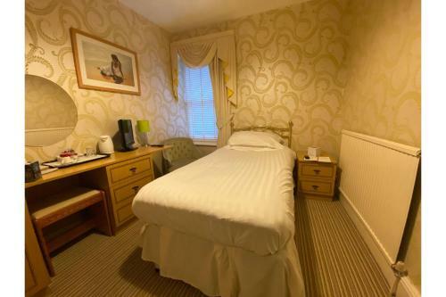 Hostal Lamphey Hall Hotel
