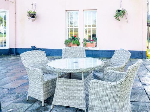 Hostal Lamphey Hall Hotel