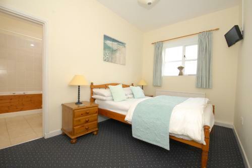 Bed & Breakfast East Trewent Farm