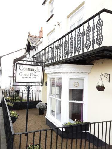 Hostal Connaught Guest House