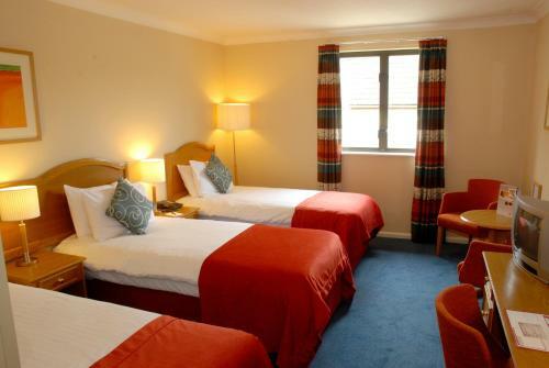 Oxford Witney Four Pillars Hotel