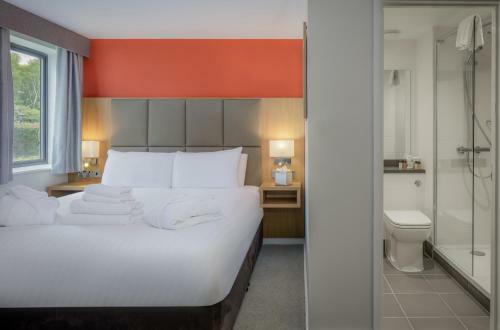 Oxford Witney Four Pillars Hotel