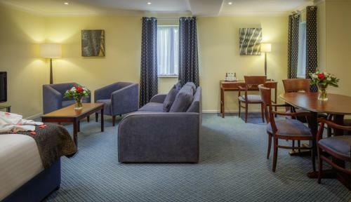 Oxford Witney Four Pillars Hotel