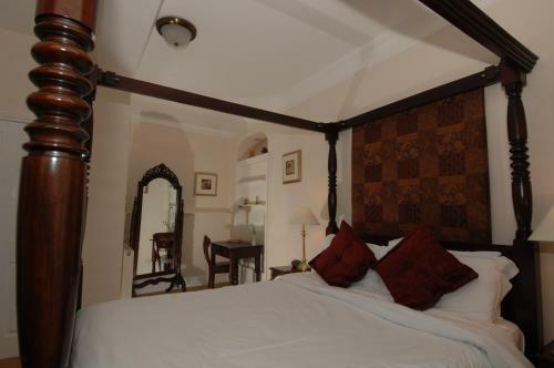 Hostal Corncroft Guest House