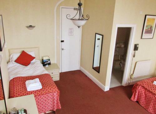 Fourcroft Hotel
