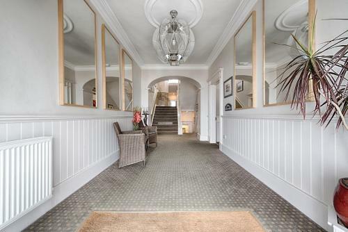 Fourcroft Hotel