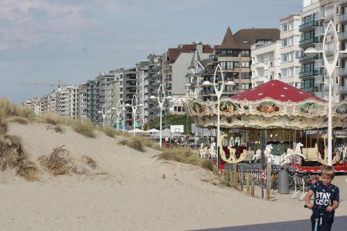 Apartamento Appartement De Panne Zonneblik