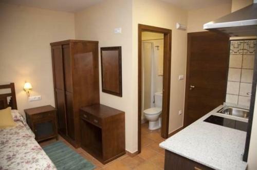 Hostal Apartamentos Turisticos A Estacion