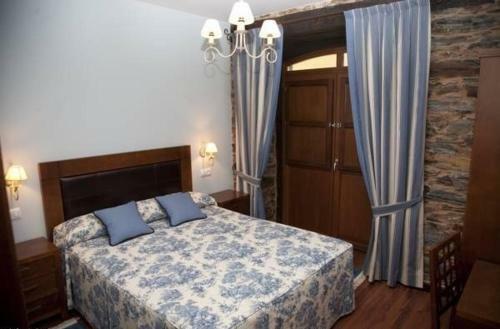Hostal Apartamentos Turisticos A Estacion
