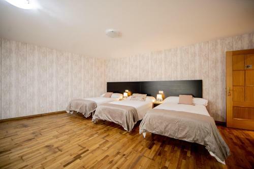 Hostal Lecer - Noja Rooms