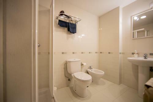 Hostal Cantares-noja Rooms