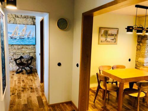 Kohtu Apartment Epoch