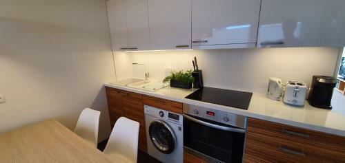 Aia Apartement