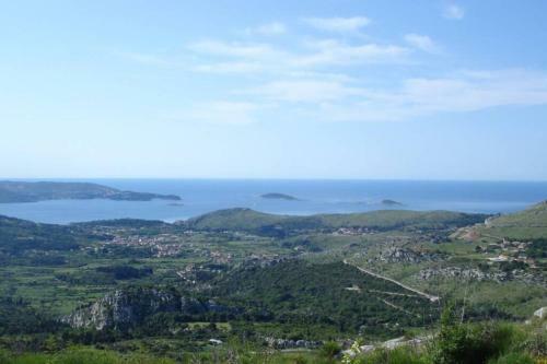 Ivanica (Bih) Kod Dubrovnika: Lijep Dvosoban Apartman D