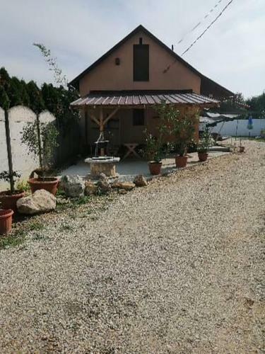 Apartamento T�v�ros Vend�gh�z