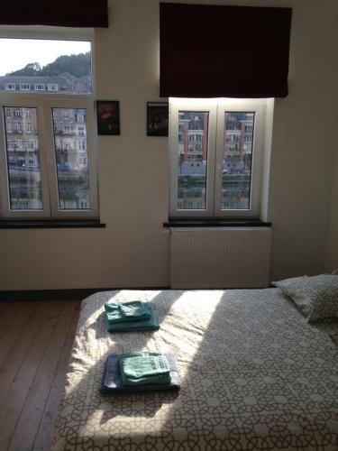 Hostal Les Voisins De Mr Sax