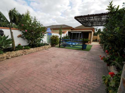 Apartamento Estilo Morisco Con Jard�n Y Barbacoa
