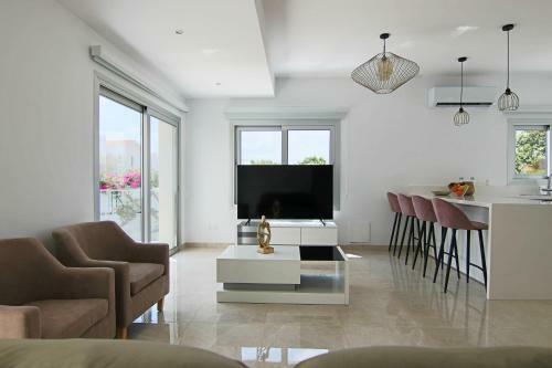 Phaedrus Living Luxury Villa Ellison