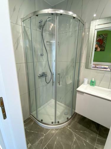 Luxury Villa Roma Near The Beach