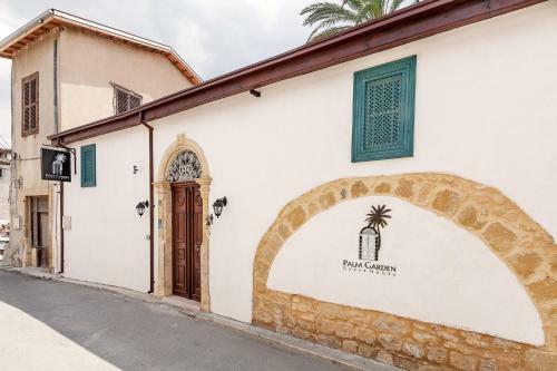 Bed & Breakfast Palm Garden Guest House