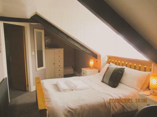 Hostal Croyland Guest House