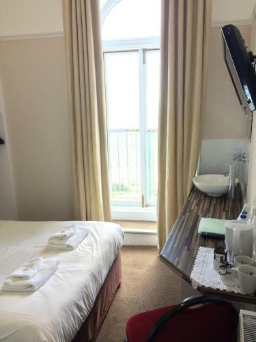Clarence House Hotel