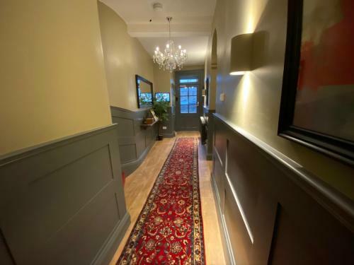 Hostal Irvine Guest House