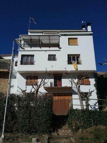 Apartamento A 1a Linea Sant Lloren� de Montgai_ Whitehouse