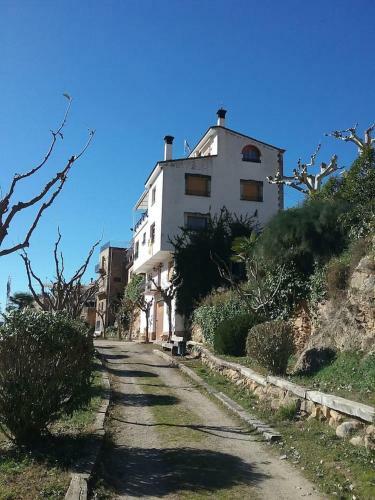 Apartamento A 1a Linea Sant Lloren� de Montgai_ Whitehouse