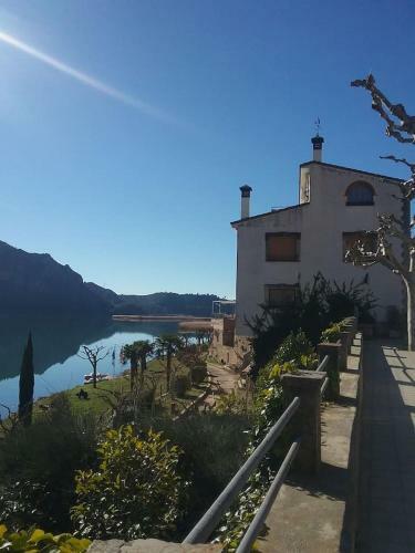 Apartamento A 1a Linea Sant Lloren� de Montgai_ Whitehouse