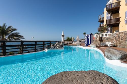 Apartamento Altamar 52 With Terrace & Pool By Canariasgetaway
