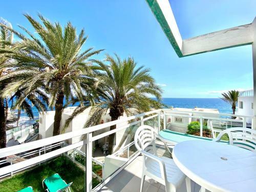 Cozy Apartment Wifi, Swimming Pool, Direct Access To The Beach