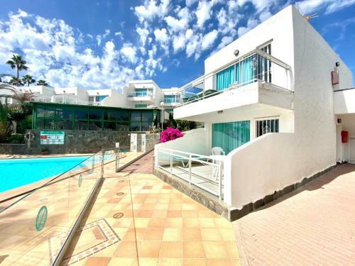Cozy Apartment Wifi, Swimming Pool, Direct Access To The Beach