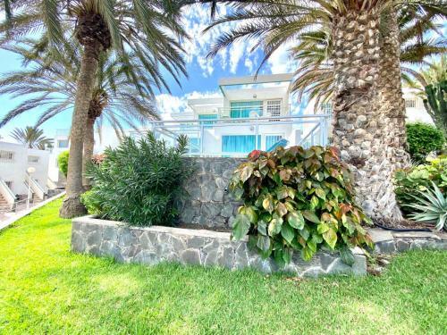 Cozy Apartment Wifi, Swimming Pool, Direct Access To The Beach