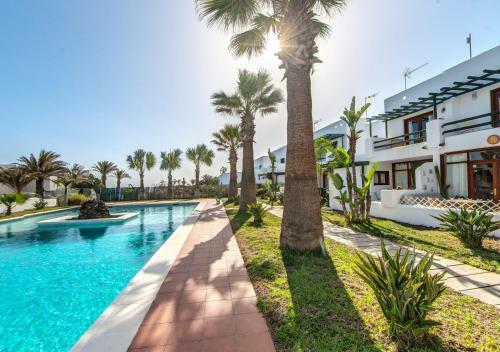 Apartamento B16-d�plex Luminoso+ Piscina A 150 M Del Mar