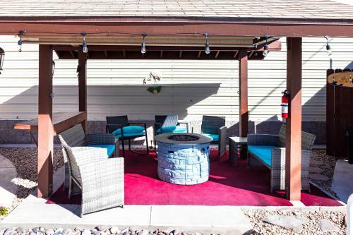 Entertainers Dream, Pool, Spa, & Fire Pit
