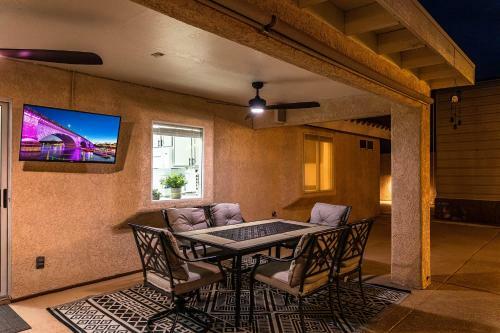Entertainers Dream, Pool, Spa, & Fire Pit