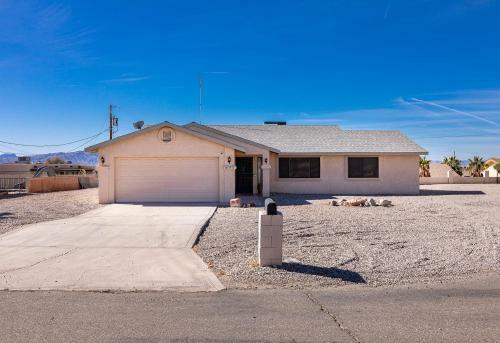 New! Cozy Casa W/ Boat Parking, Firepit, & Bbq