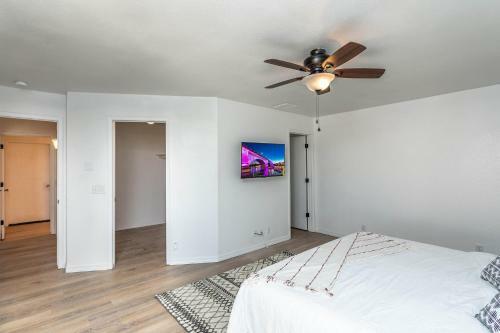 New! Cozy Casa W/ Boat Parking, Firepit, & Bbq