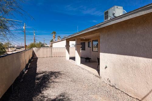 New! Cozy Casa W/ Boat Parking, Firepit, & Bbq