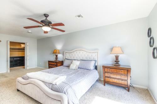 New! Havasu Oasis, Views, Pool & Hot Tub