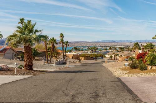 New! Havasu Oasis, Views, Pool & Hot Tub