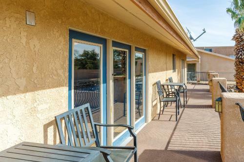 New! Havasu Oasis, Views, Pool & Hot Tub