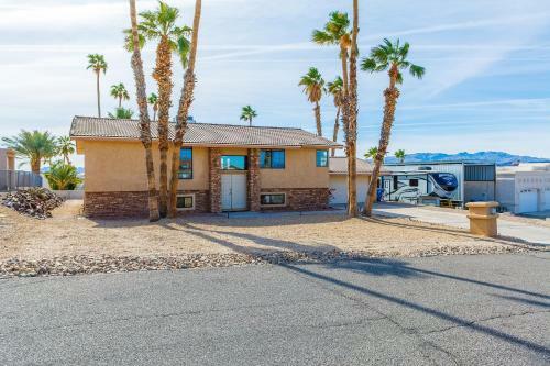 New! Havasu Oasis, Views, Pool & Hot Tub