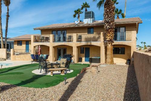 New! Havasu Oasis, Views, Pool & Hot Tub