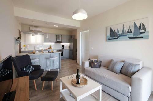 Armikes Beachfront Suites Afionas